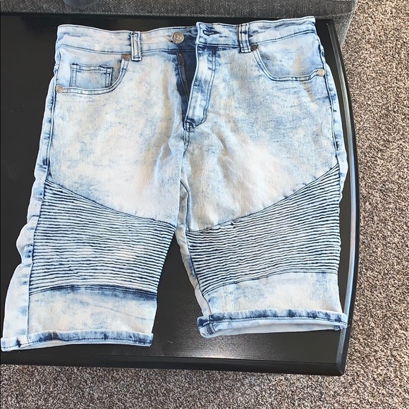 Men’s denim shorts - Picture 1 of 1